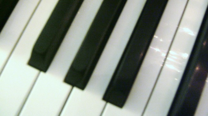 piano-keys