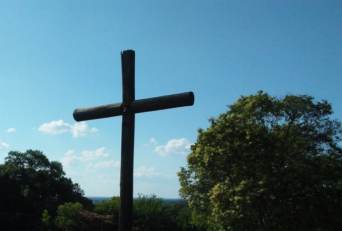 wood-cross-cemetery-alabama