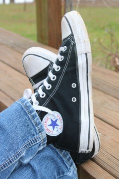 Feet 16